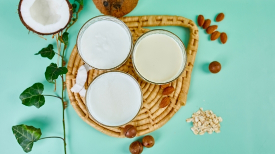 FDA publikuje projekt Wytycznych dotyczących etykietowania roślinnych alternatyw mleka (PBMA)